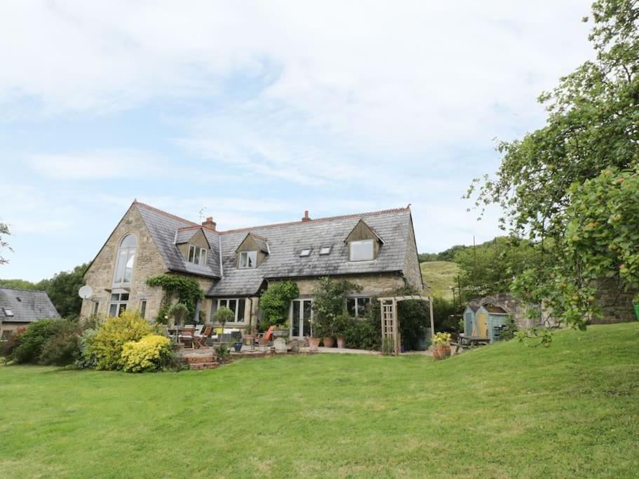 Spacious Rural Cotswolds Family Home With Mod-Cons! Cheltenham Exterior photo